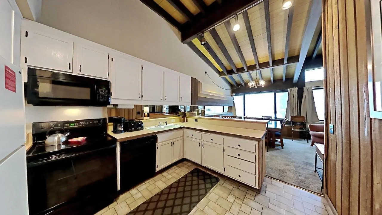 Slopeside Four Bedroom Homes At 1849 Condos - Free Wifi & Parking! Mammoth Lakes