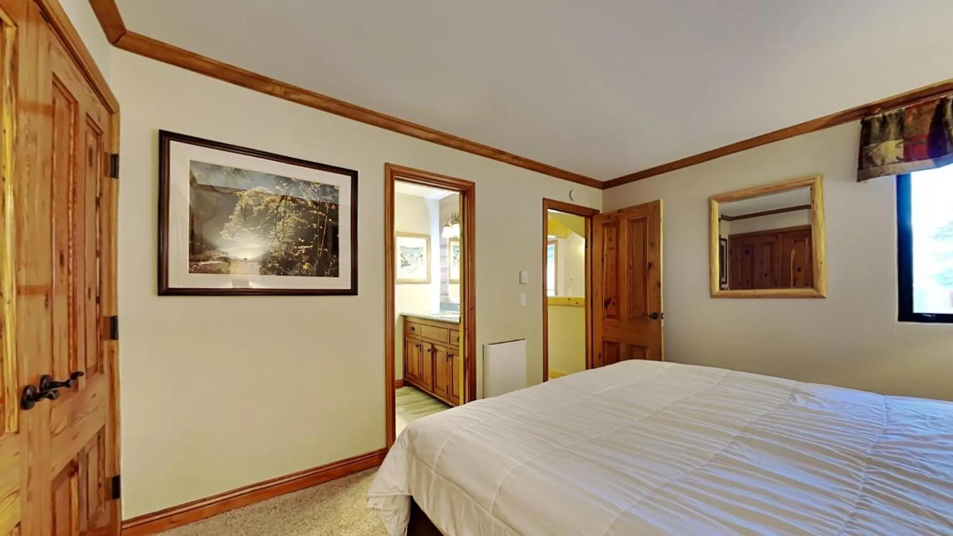 Slopeside Four Bedroom Homes At 1849 Condos - Free Wifi & Parking! Mammoth Lakes Apartment