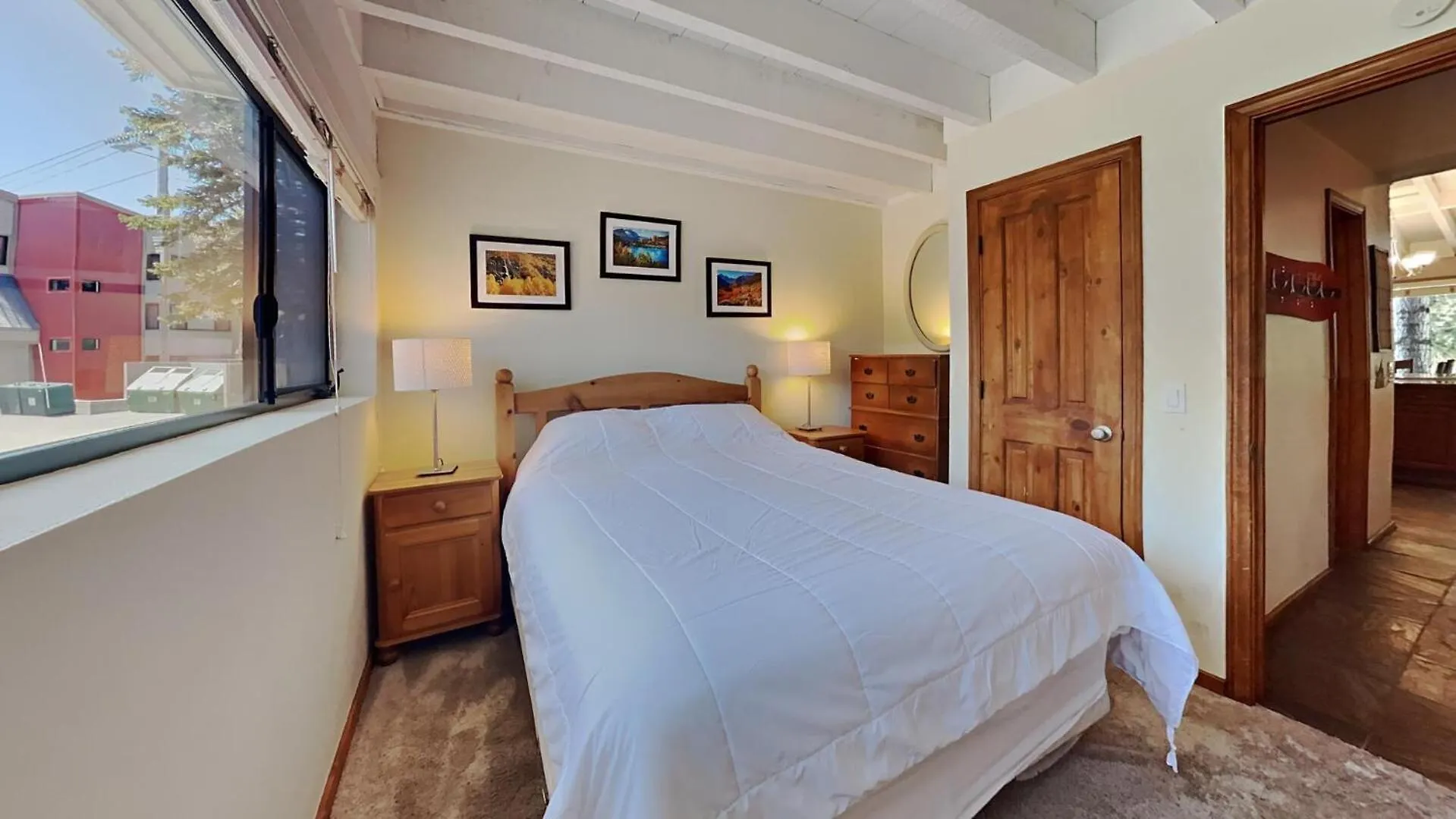Slopeside Four Bedroom Homes At 1849 Condos - Free Wifi & Parking! Mammoth Lakes Apartment