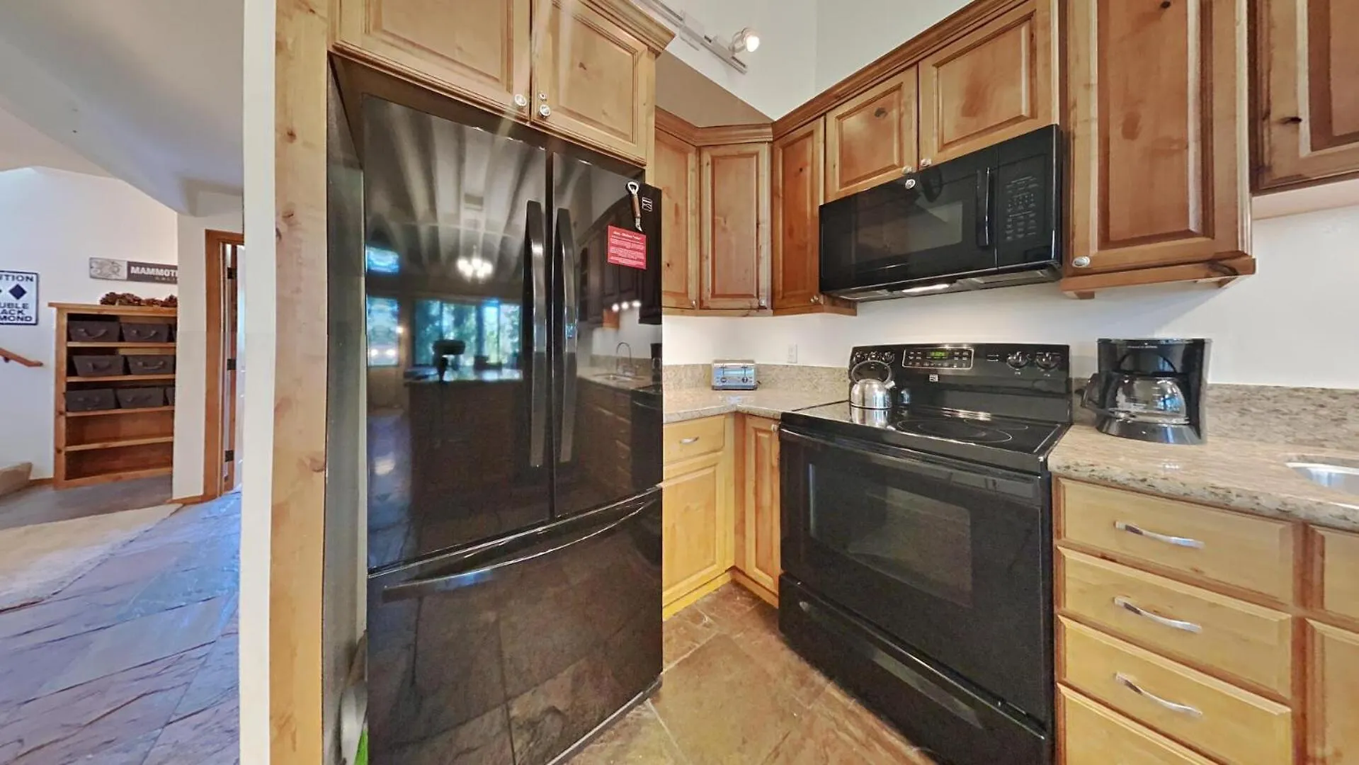 Apartment Slopeside Four Bedroom Homes At 1849 Condos - Free Wifi & Parking! Mammoth Lakes